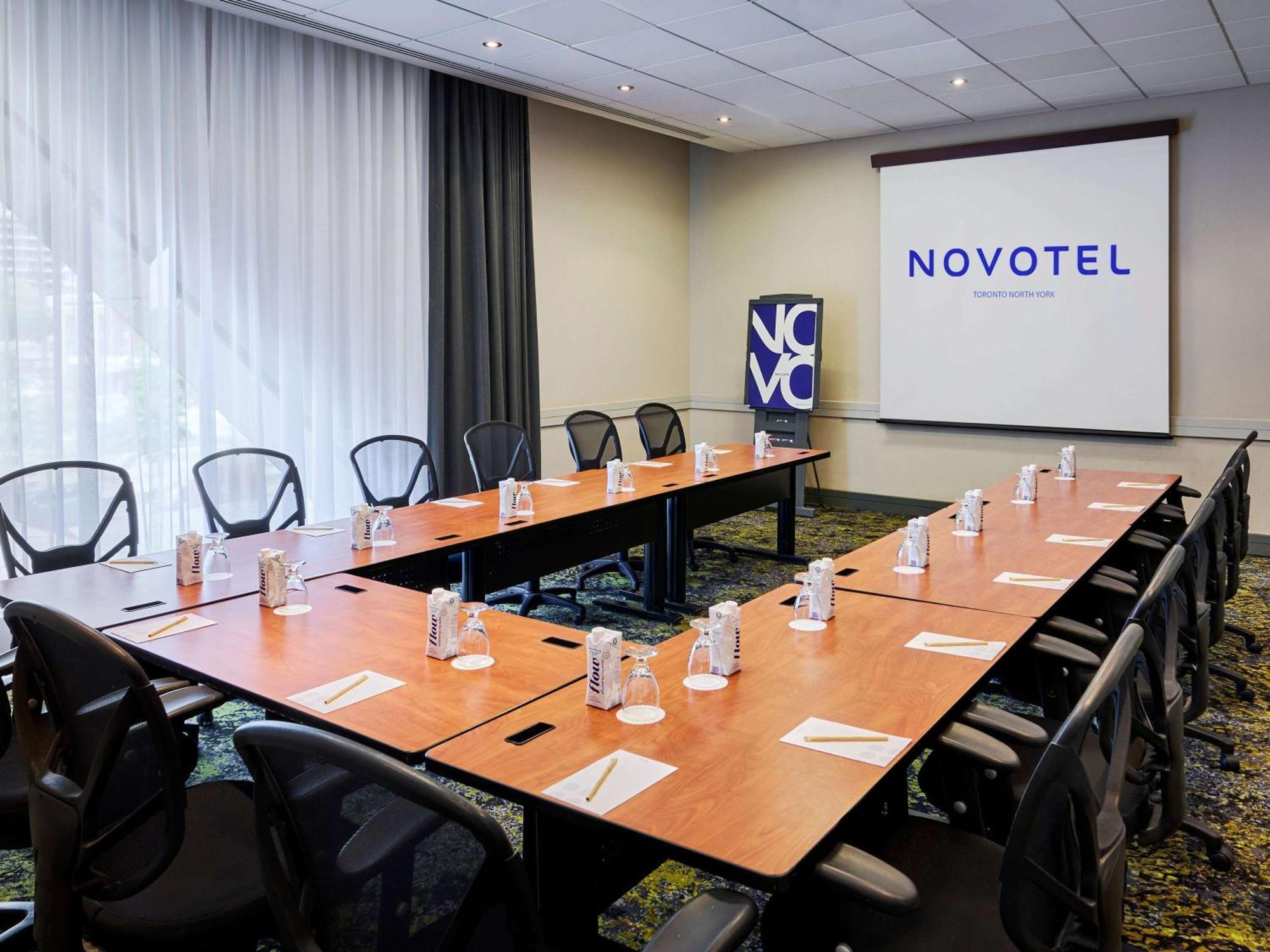 Novotel Toronto North York Luaran gambar